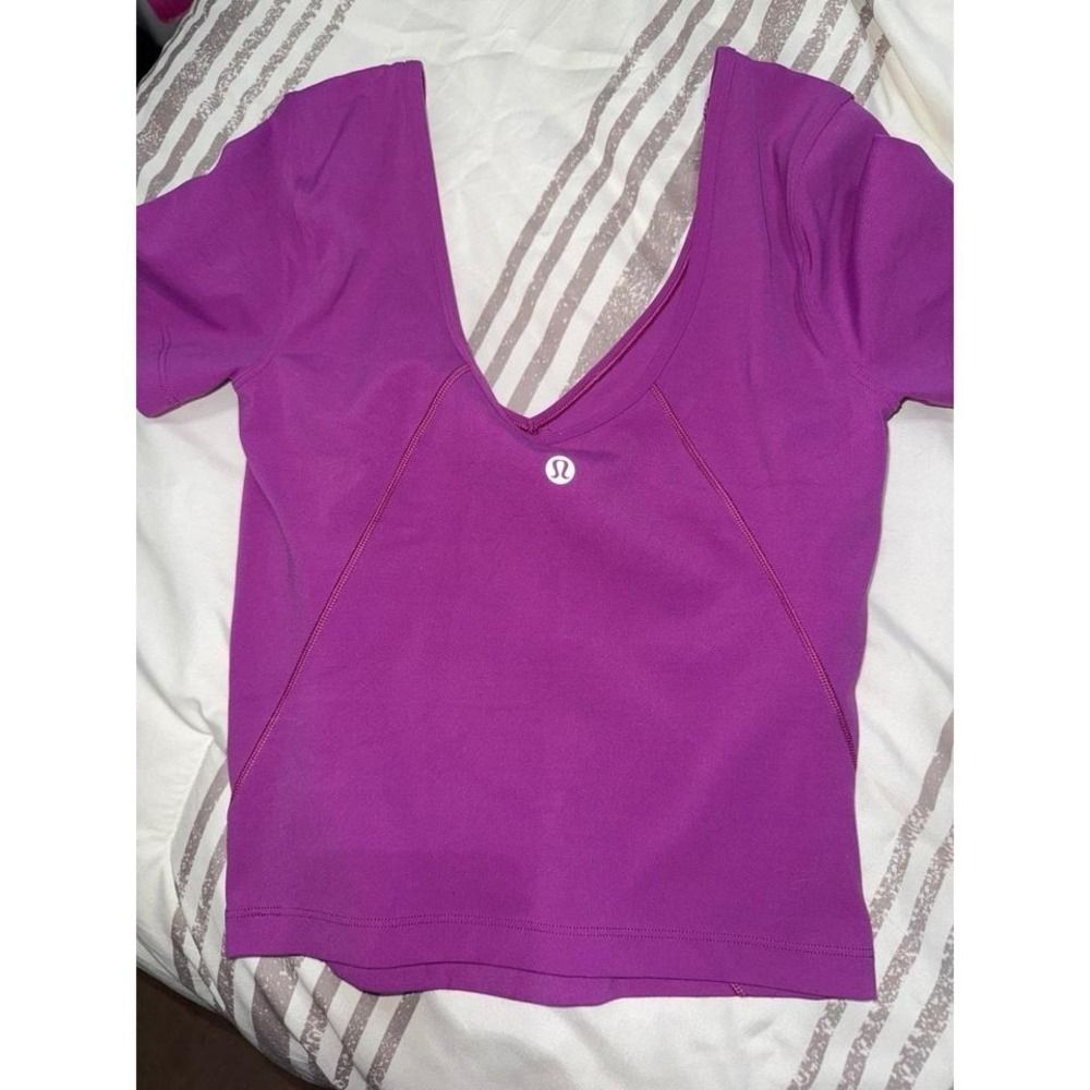 Lululemon Align T-Shirt Purple Nulu Short Sleeve V-Neck Slim Fit Yoga Top
